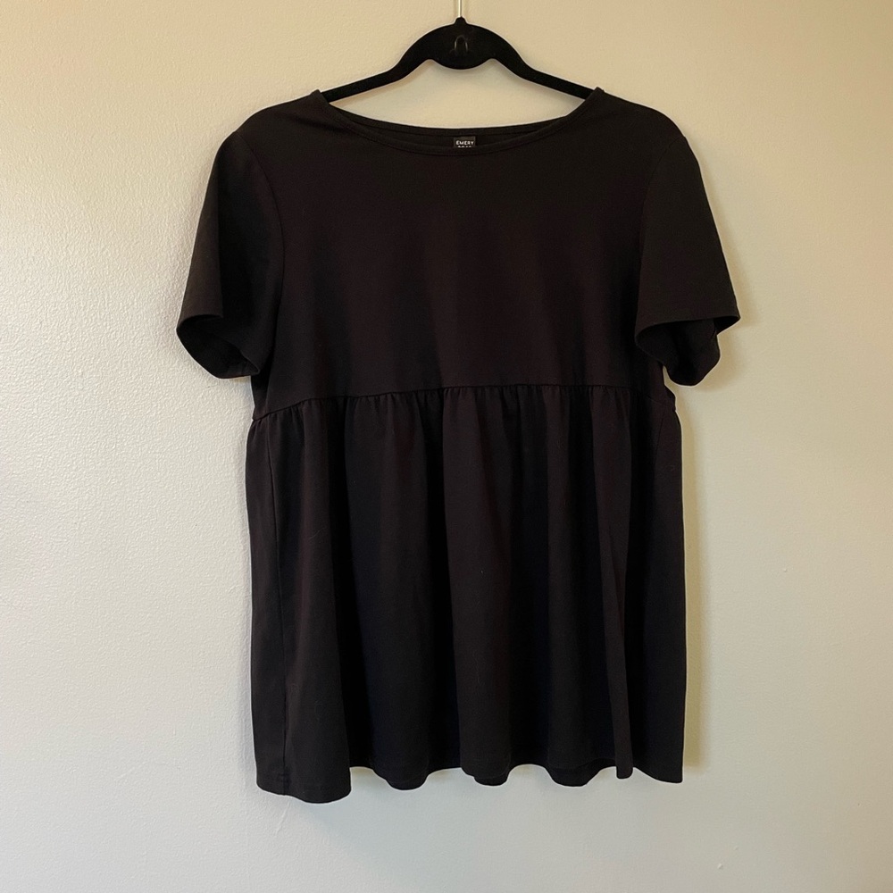 Emery Rose Black Top - Picture 1 of 8
